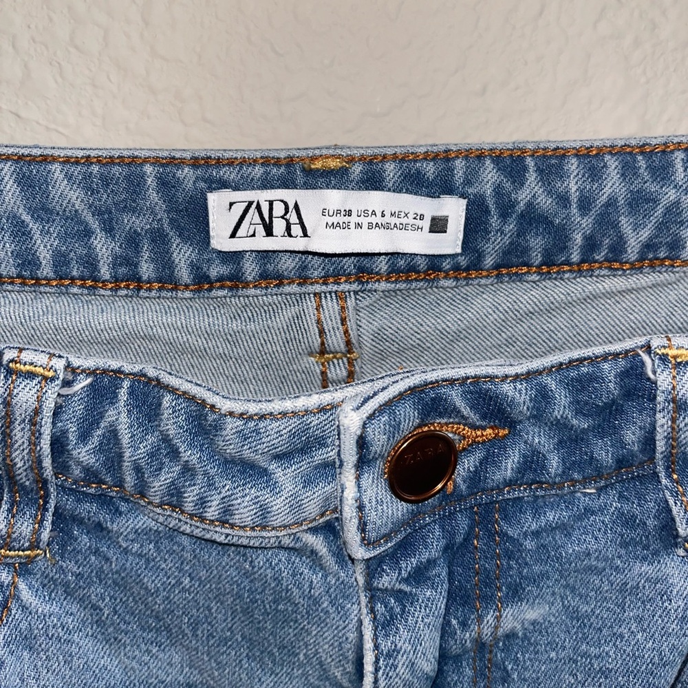 Zara Jeans - size 6 - flare